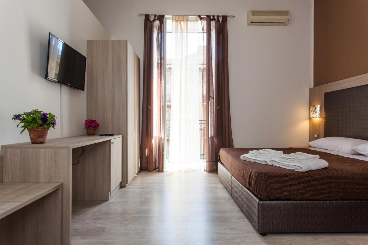 Abas Centro Storico B&B Palermo Bagian luar foto
