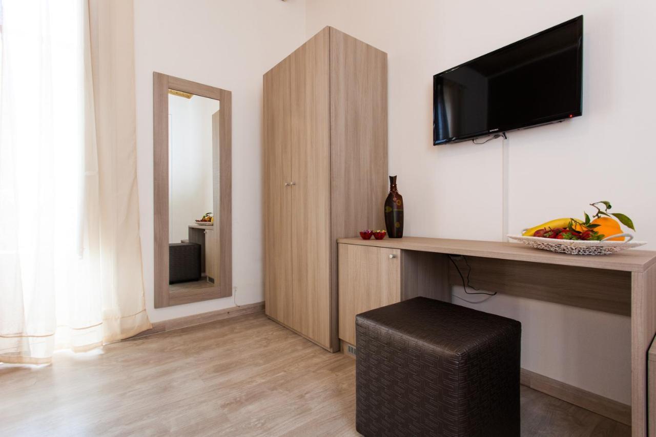Abas Centro Storico B&B Palermo Bagian luar foto